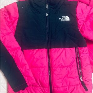 The North Face Kids Fuchsia and Black Puffer Jacket